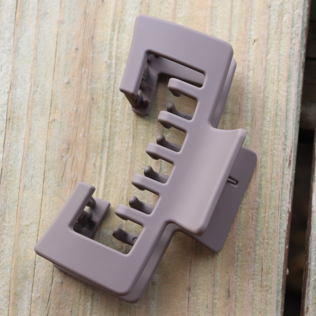 Trucker Hat Claw Clip