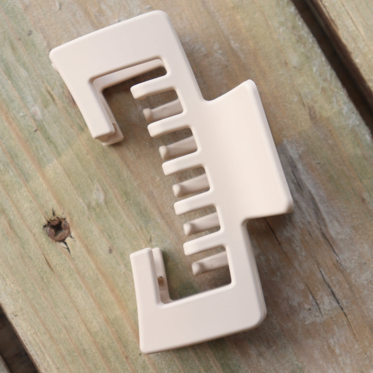 Trucker Hat Claw Clip